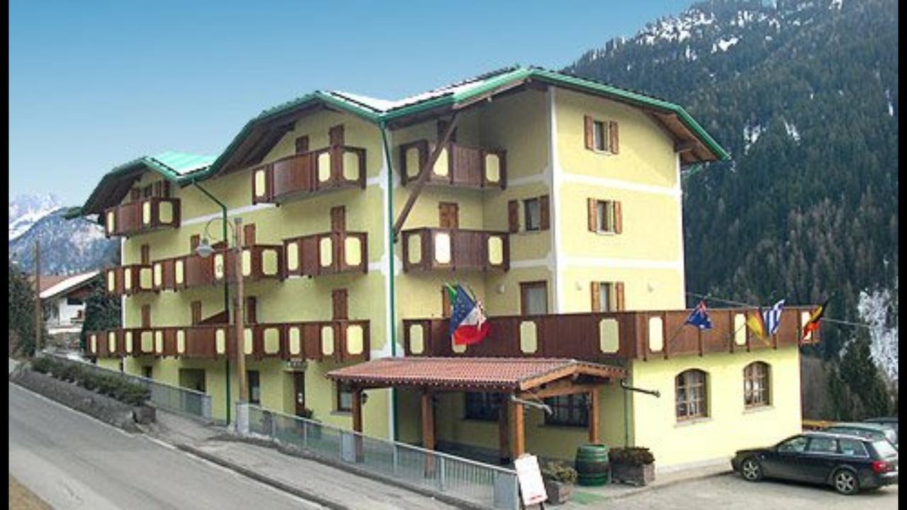 Hotel Tosa Madonna Eksteriør billede