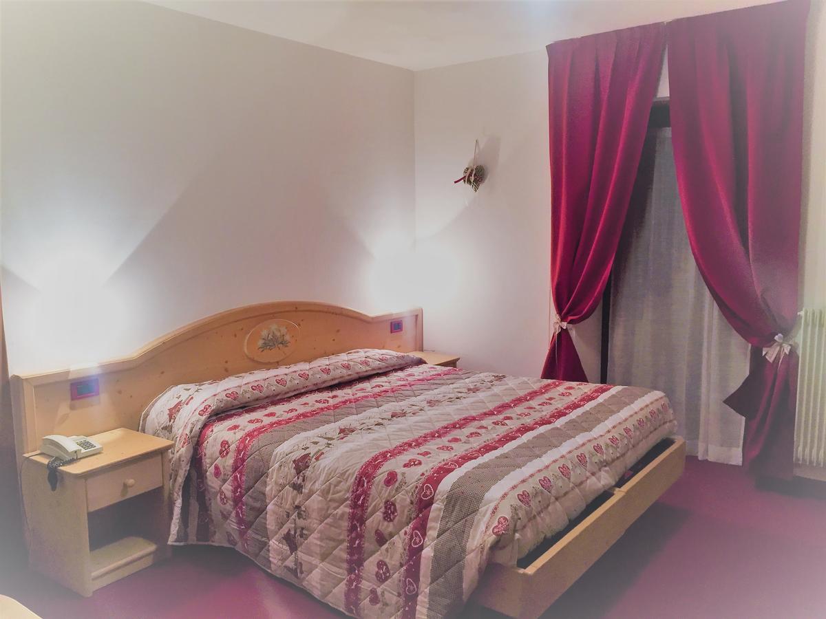 Hotel Tosa Madonna Eksteriør billede